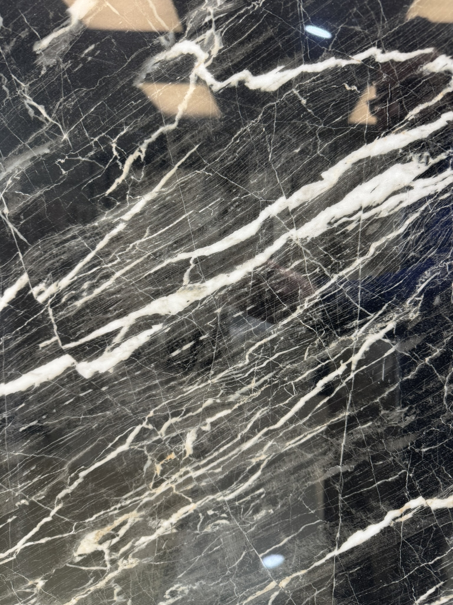 Aura Wailea-R Pulido 119,3x119,3 cm – Bild 5